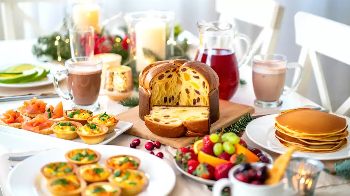 Πώς να οργανώσετε ένα χριστουγεννιάτικο brunch με 27 γλυκές ιδέες και φτηνά και γραφικά ποτά