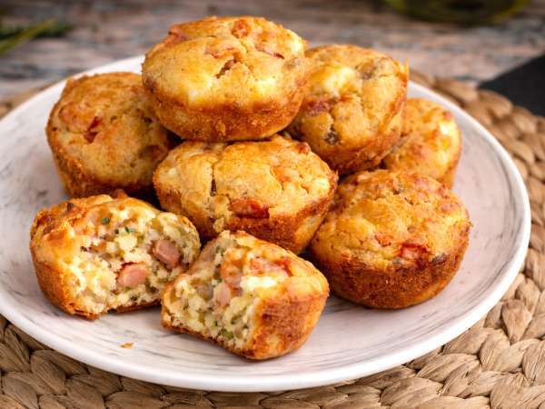 Αλμυρά muffins για μέρες χωρίς ιδέες. 8 συνταγές για όταν δεν ξέρετε τι να μαγειρέψετε αλλά θέλετε να φάτε καλά.