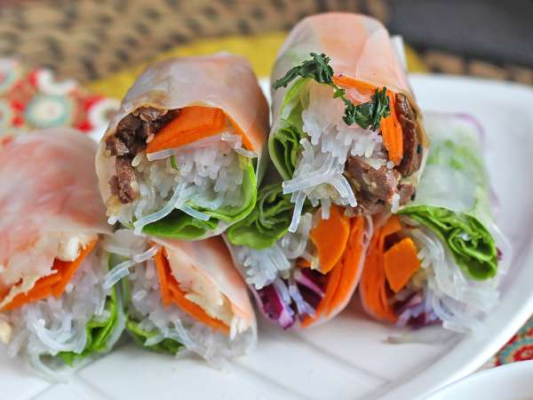 7 εκδοχές των spring rolls που πρέπει να δοκιμάσετε αυτή τη σεζόν