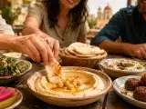 Άρθρα: Mezze, λιβανέζικα τάπας : μικρά πιάτα και συνταγές που ταξιδεύουν με τον ουρανίσκο