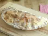 Συνταγή Chausson με raclette, calzone savoyard