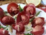 Συνταγή Tortelloni di bresaola γεμιστά με ρόκα και τυρί ricotta: νόστιμα και έτοιμα σε 10 λεπτά!