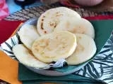Συνταγή Arepas από τη βενεζουέλα, ψωμάκια χωρίς γλουτένη φτιαγμένα με μόλις 3 υλικά