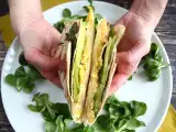 Συνταγή Φρυγανισμένο wrap σε στυλ δεκατιανού - tortilla wrap hack