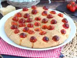 Συνταγή Focaccia με ντοματίνια