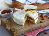 Συνταγή Brie με γέμιση βερίκοκου και αμυγδάλου