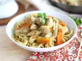 Συνταγή Chow mein (chao men), κινέζικα ζυμαρικά με κοτόπουλο και λαχανικά