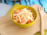 Συνταγή Coleslaw αμερικανικού τύπου (σαλάτα με λάχανο και καρότο)