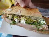 Συνταγή Γκουρμέ ιταλικό σάντουιτς με mortadella και τυρί burrata