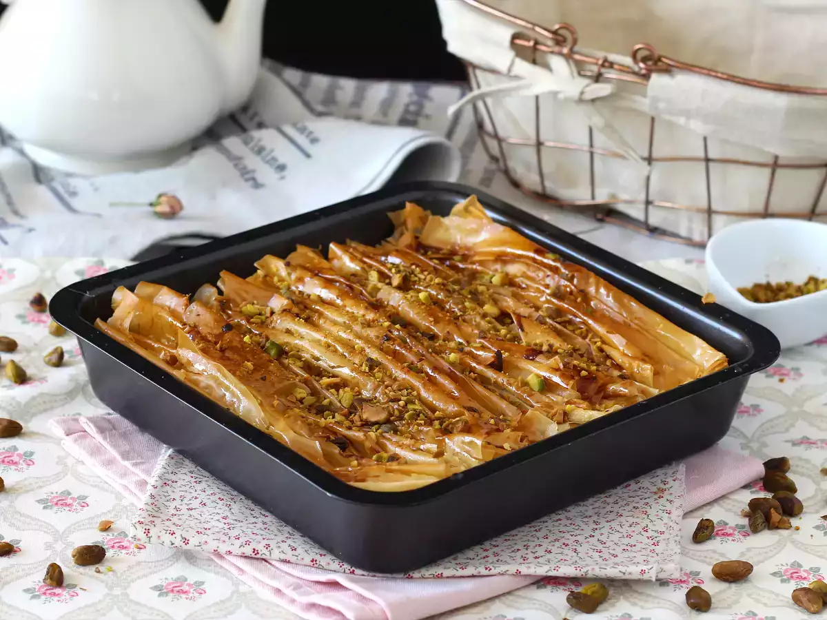 Συνταγή Crinkle cake, το σούπερ τραγανό κέικ που φτιάχνεται εύκολα - laz borek turc facile