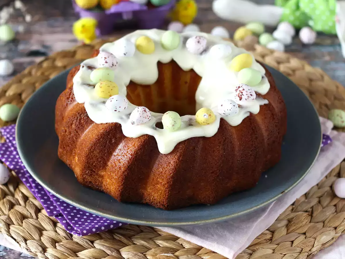 Συνταγή Πασχαλινό κέικ bundt με λεμόνι και λευκή σοκολάτα