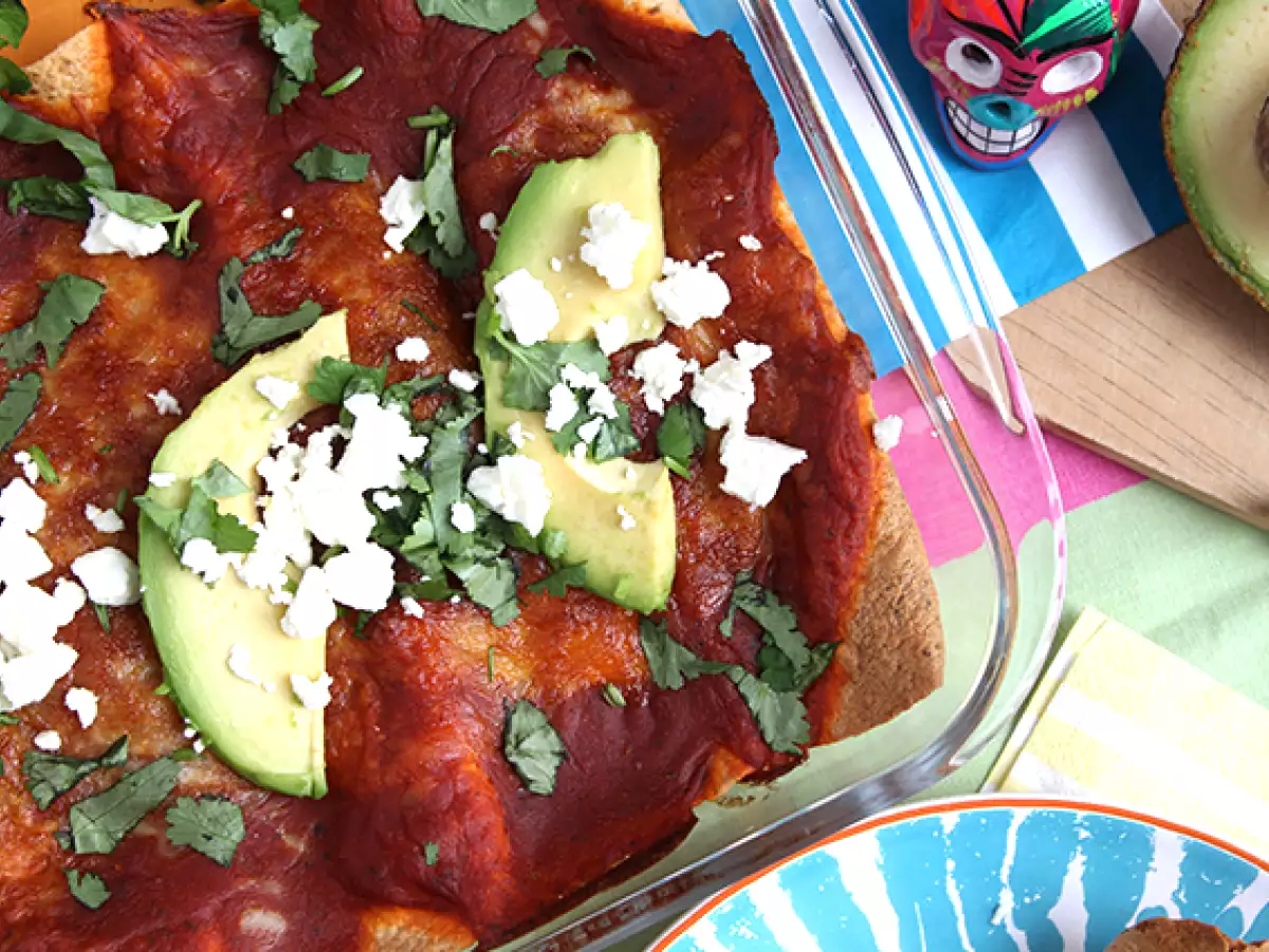 Συνταγή Κοτόπουλο enchiladas με σάλτσα τσίλι