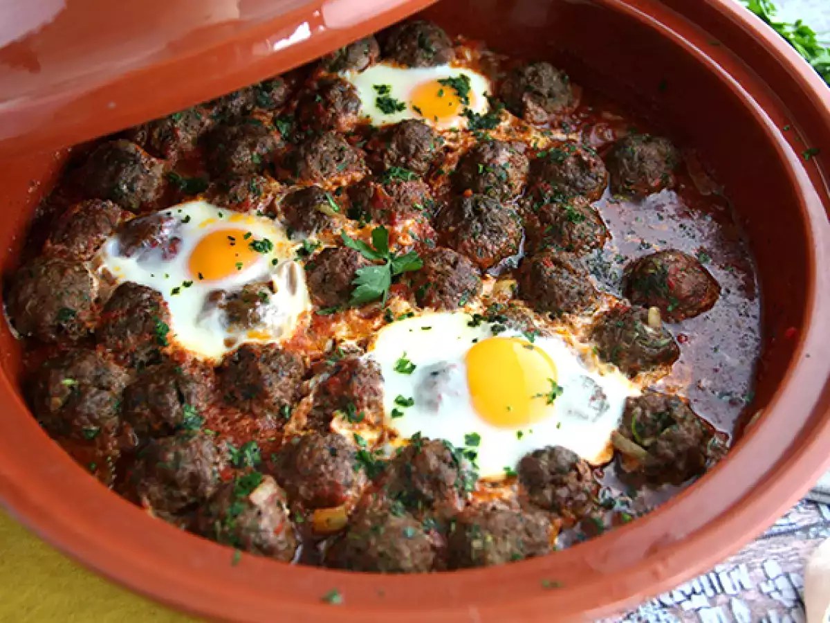 Συνταγή Tajine από κεφτά (κεφτέδες με μπαχαρικά και βότανα)