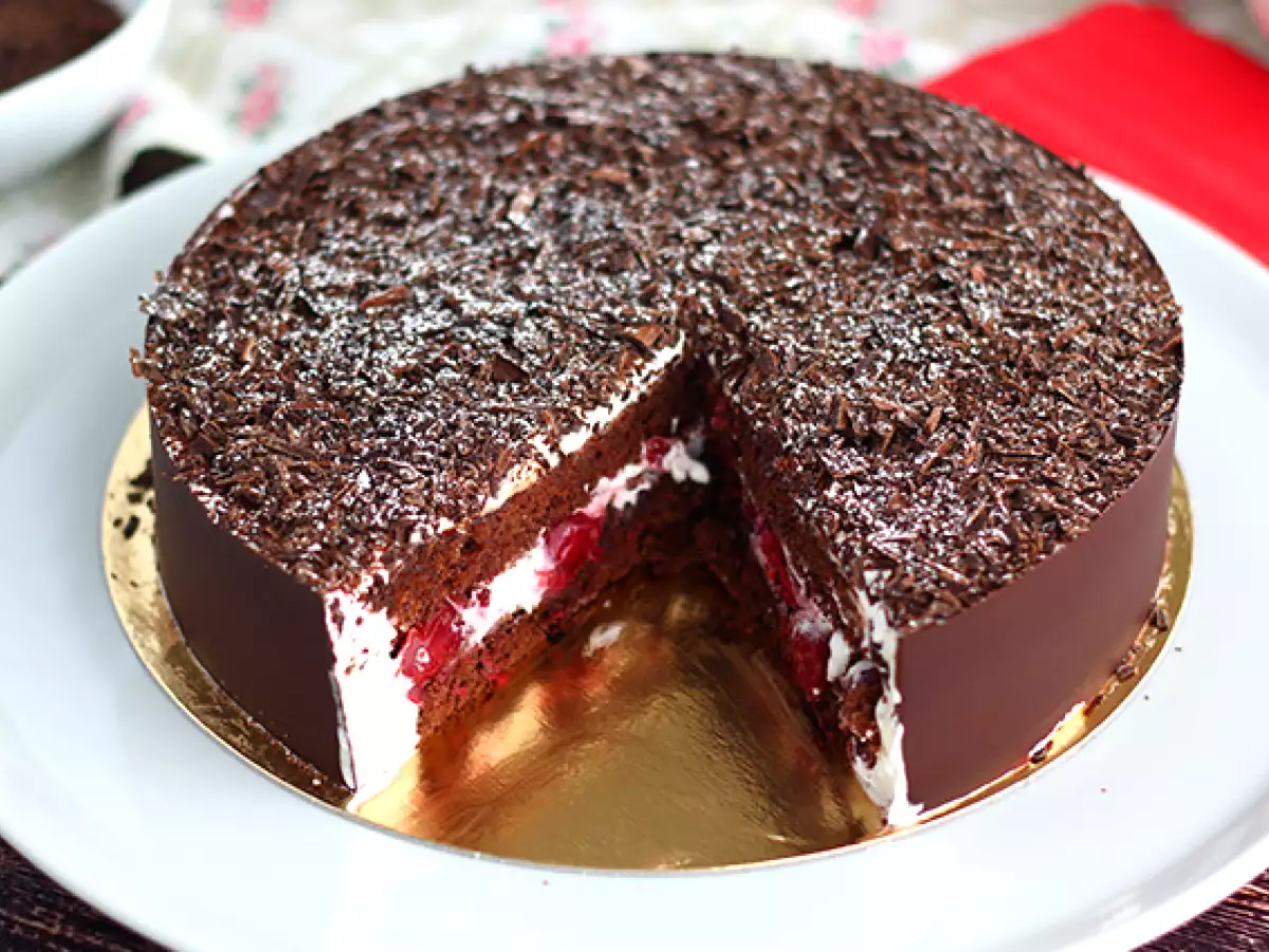Συνταγή Συνταγή black forest εξηγείται λεπτομερώς
