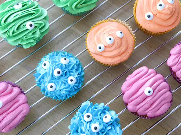 Συνταγή Cupcakes με τέρατα για τις απόκριες