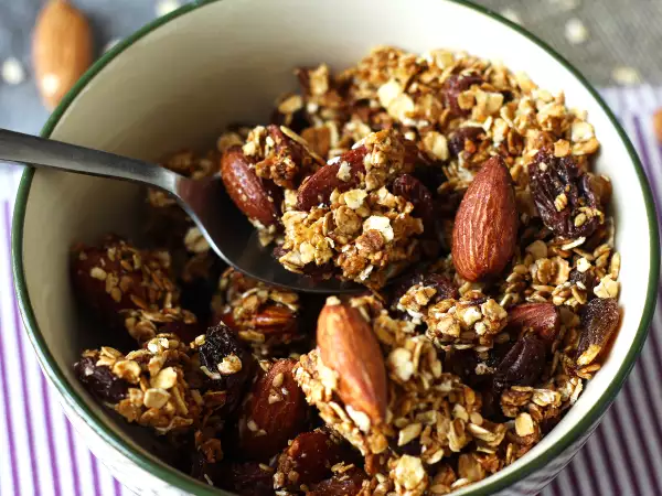 Συνταγή Granola express με airfryer, για να φτιάξετε το πρωινό σας