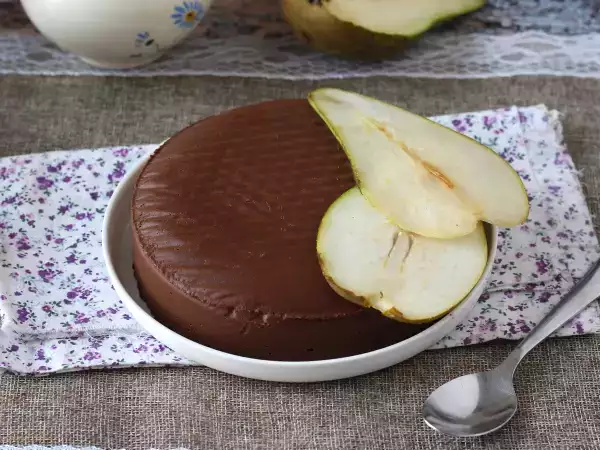 Συνταγή Σοκολατένιο fudge με αχλάδια, ένα πανεύκολο επιδόρπιο που φτιάχνεται με μόλις 2 υλικά!