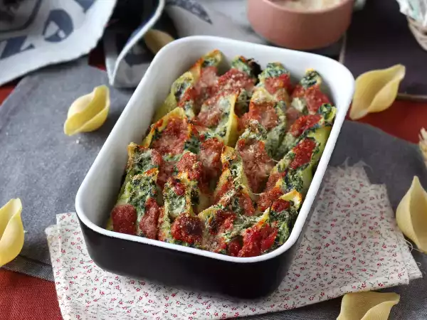 Συνταγή Conchiglioni γεμιστά με ρικότα και σπανάκι: ένα ακαταμάχητο ψητό χορτοφαγικό πιάτο