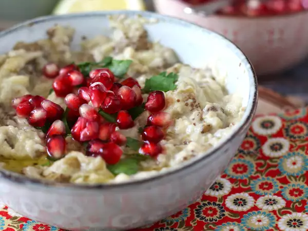 Συνταγή Baba ganoush, το νόστιμο λιβανέζικο άλειμμα μελιτζάνας
