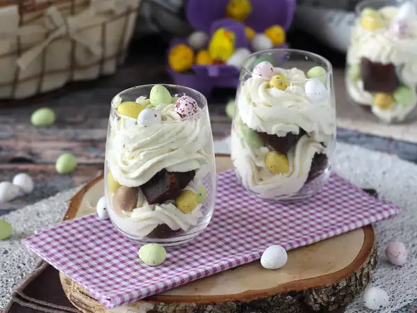 Συνταγή Πασχαλινό brownie και βερίνοι με σαντιγί