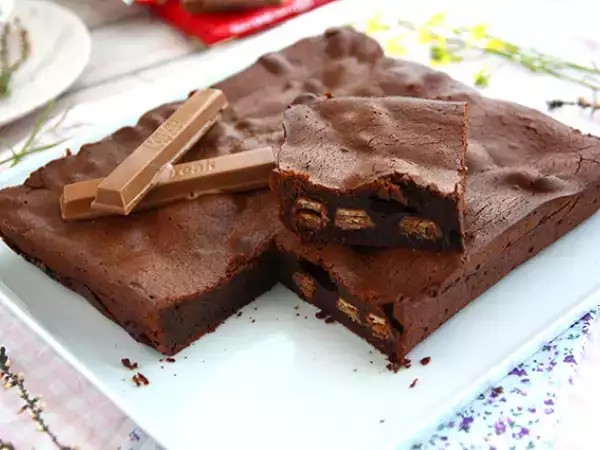 Συνταγή Brownie με kit kat ®