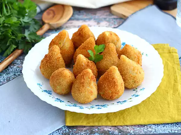 Συνταγή Coxinhas (βραζιλιάνικες κροκέτες κοτόπουλου)