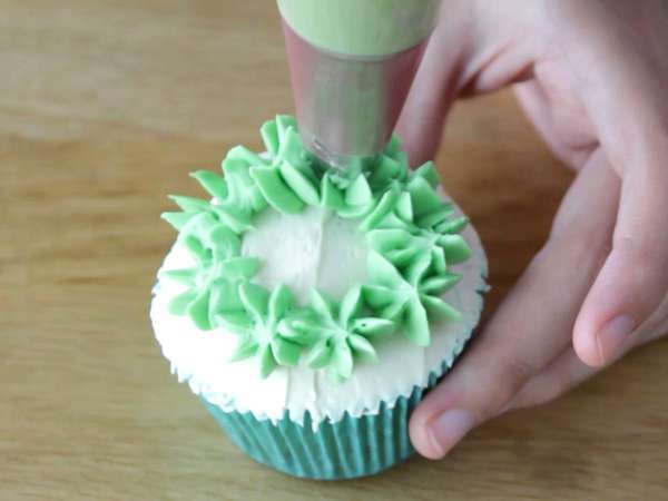 Cupcakes διακοσμημένα για τα Χριστούγεννα - Προετοιμασία βήμα 14
