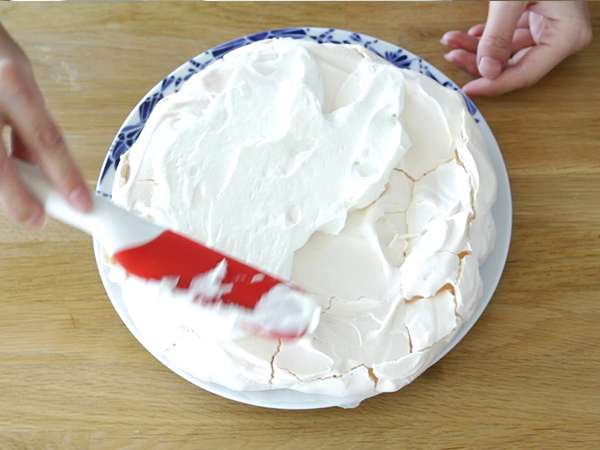 Εύκολη pavlova φράουλα - Προετοιμασία βήμα 5