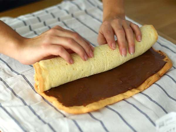 Κέικ ρολό Nutella - Προετοιμασία βήμα 6