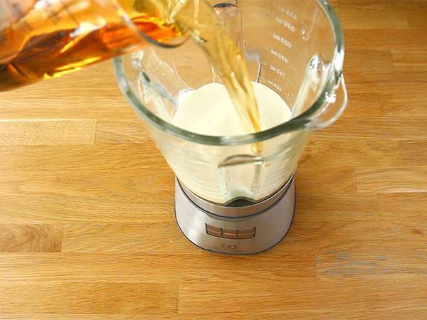 Baileys, το ιρλανδικό λικέρ ουίσκι - Προετοιμασία βήμα 1