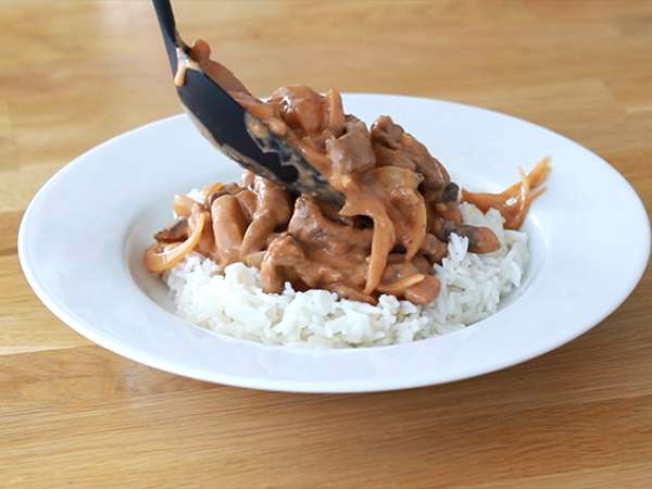 Γρήγορο και εύκολο Beef Stroganoff - Προετοιμασία βήμα 6