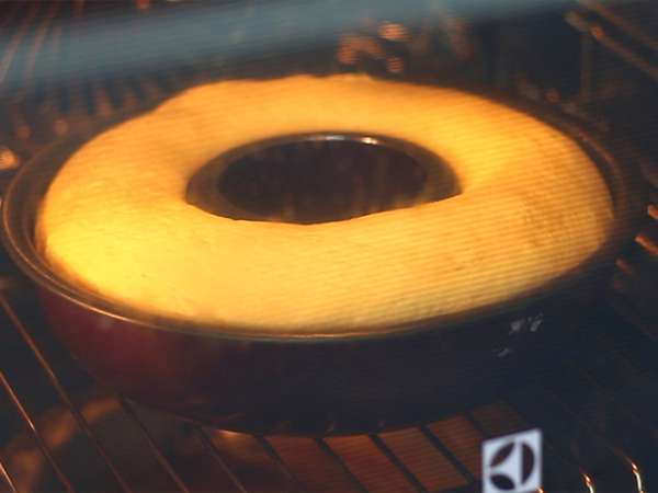 Baba au rhum, η συνταγή εξηγείται λεπτομερώς - Προετοιμασία βήμα 3