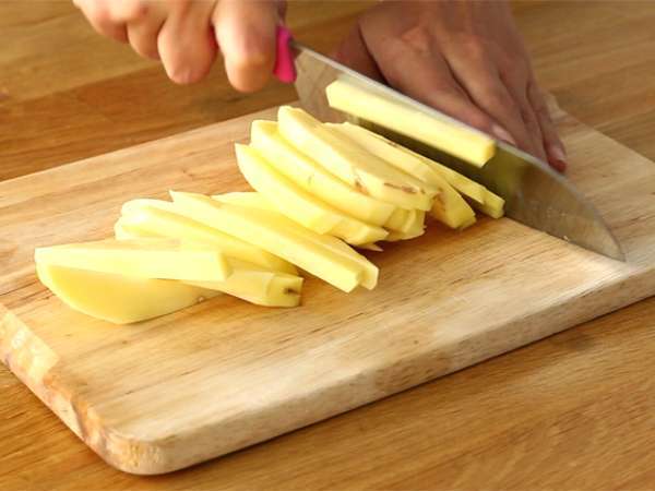 Τηγανιτές πατάτες σπιτιού - Προετοιμασία βήμα 1
