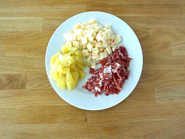 Κέικ με τυρί raclette που έχει απομείνει - Προετοιμασία βήμα 1