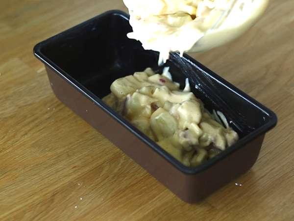 Κέικ με τυρί raclette που έχει απομείνει - Προετοιμασία βήμα 4