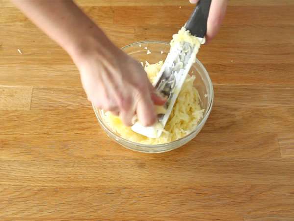Ρολό πατάτας με τυρί Savoy Raclette και ζαμπόν - Προετοιμασία βήμα 1