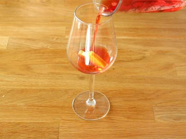 Spritz, το διάσημο ιταλικό κοκτέιλ με Aperol - Προετοιμασία βήμα 1