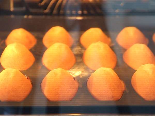 Εύκολη συνταγή για απλά, αφράτα madeleines - Προετοιμασία βήμα 4