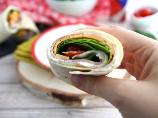 Ζαμπόν και σπανάκι με τσένταρ Wraps - Προετοιμασία βήμα 3