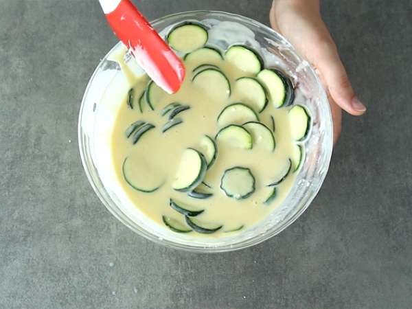Κολοκυθάκια και κατσικίσιο τυρί clafoutis - Προετοιμασία βήμα 2