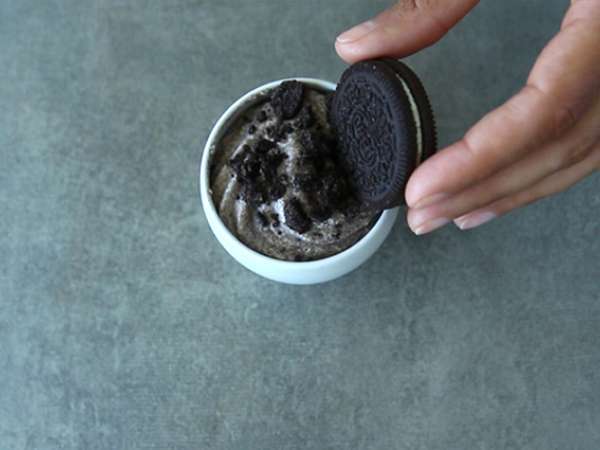 Μους μπισκότου Oreo - Προετοιμασία βήμα 3