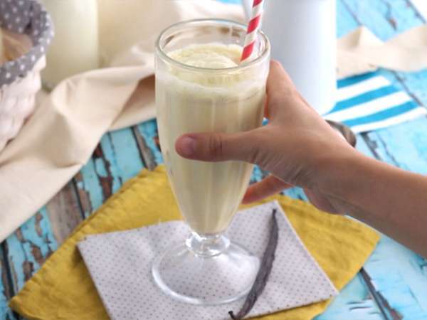 Milkshake βανίλιας - Προετοιμασία βήμα 2