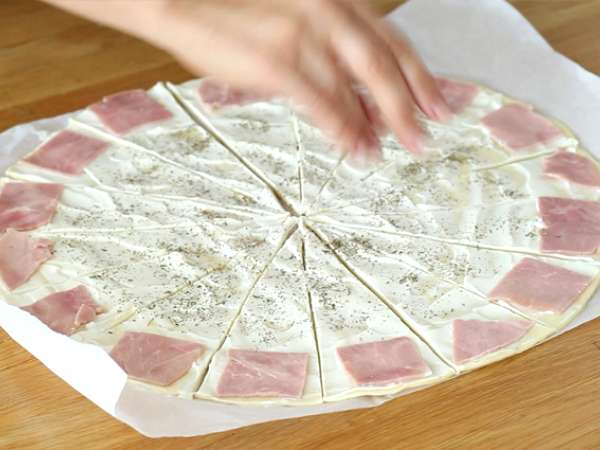 Κρουασάν σφολιάτας με ζαμπόν και fromage frais - Προετοιμασία βήμα 2