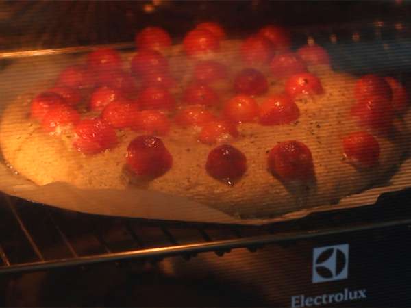 Focaccia με ντοματίνια - Προετοιμασία βήμα 5