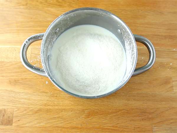 Blanc manger καρύδας και coulis δαμάσκηνου - Προετοιμασία βήμα 1