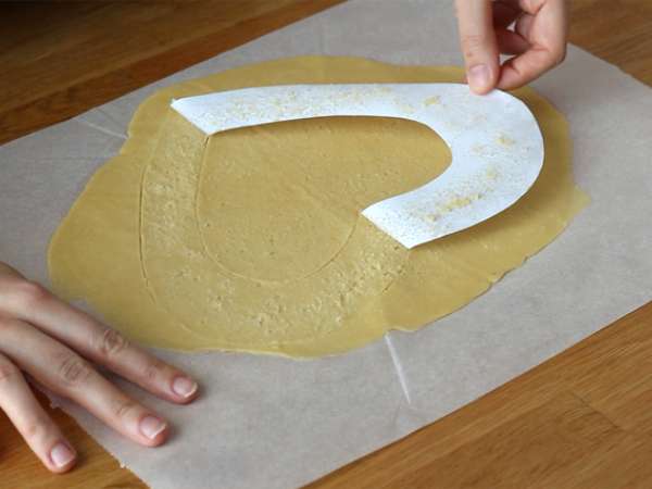 Heart cake au Kinder - Kinder κέικ καρδιάς για την Ημέρα του Αγίου Βαλεντίνου - Προετοιμασία βήμα 5