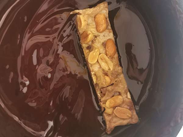 Vegan και χωρίς γλουτένη σπιτικές μπάρες Snickers - Προετοιμασία βήμα 8