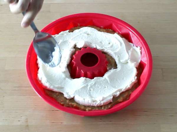 Παντεσπάνι καρότου με γέμιση cheesecake - Προετοιμασία βήμα 6