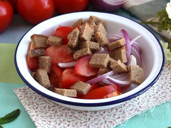 Σαλάτα Panzanella - Προετοιμασία βήμα 1