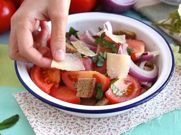 Σαλάτα Panzanella - Προετοιμασία βήμα 3